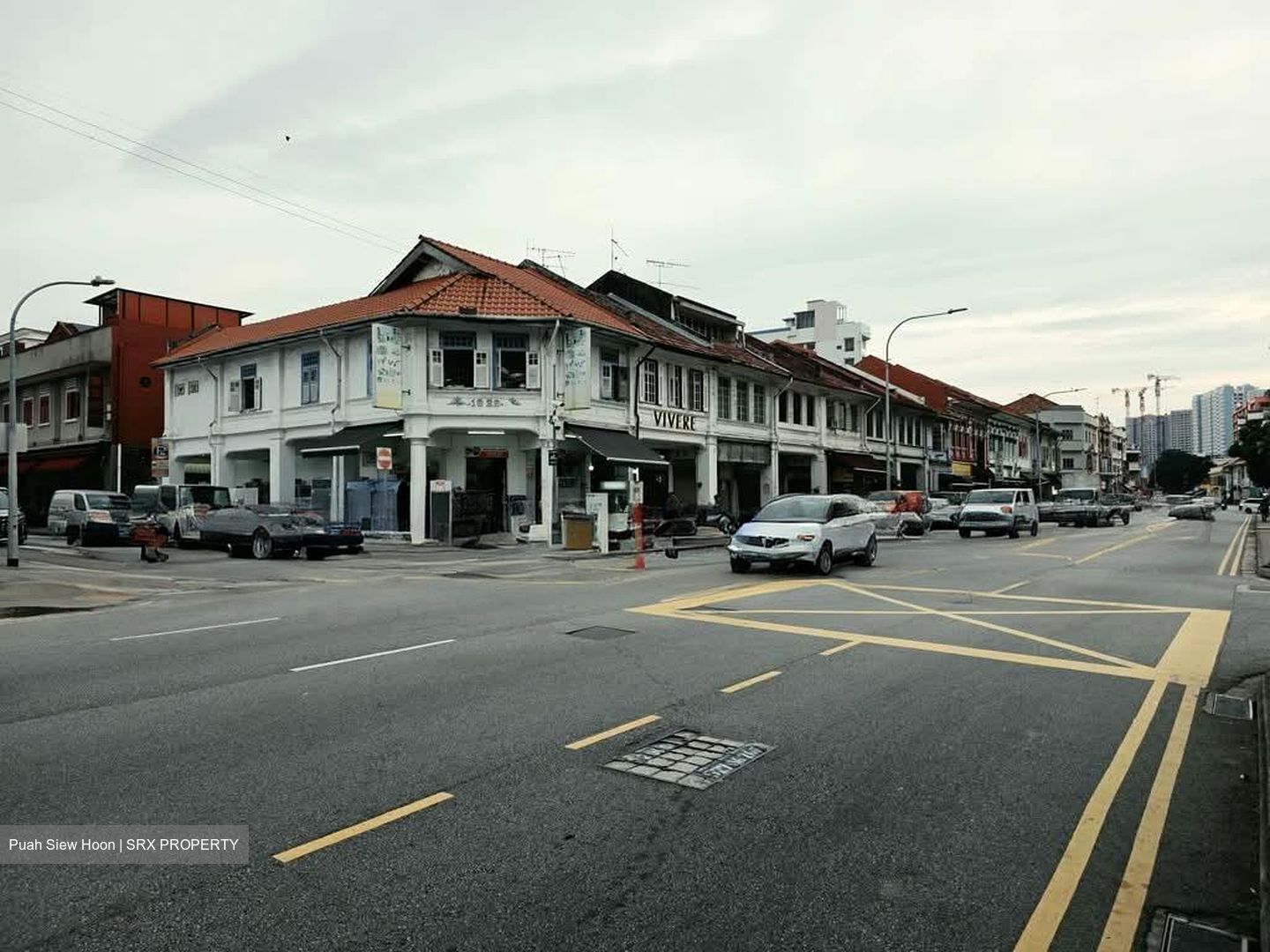Sims Avenue (D14), Shop House #584735651